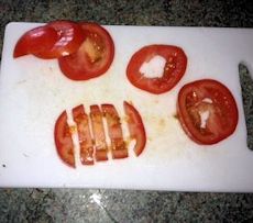 slicing tomato slicing tomato