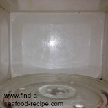 clean inside the microwave